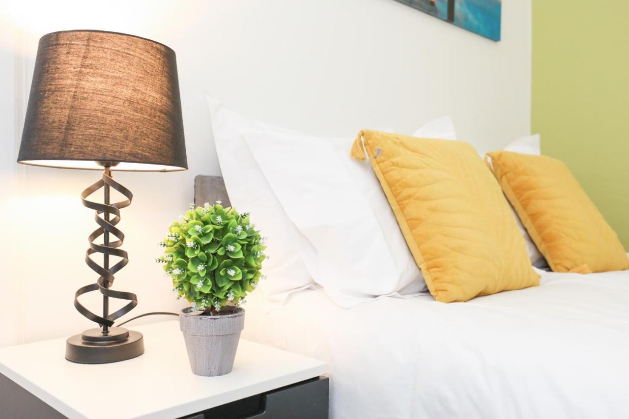 Stunning Modern 3 Bedroom Apartment Edimburgo Esterno foto