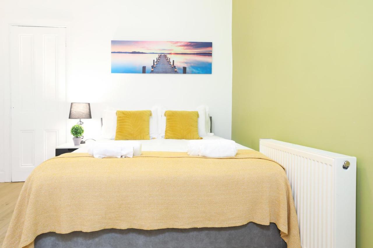 Stunning Modern 3 Bedroom Apartment Edimburgo Esterno foto