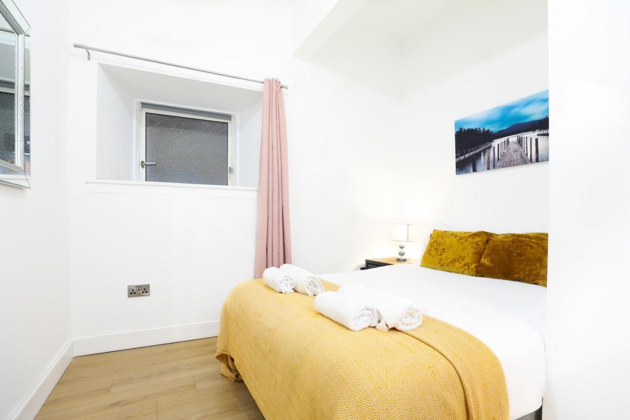 Stunning Modern 3 Bedroom Apartment Edimburgo Esterno foto