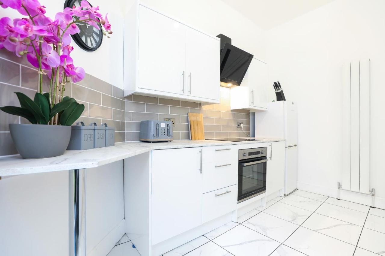 Stunning Modern 3 Bedroom Apartment Edimburgo Esterno foto