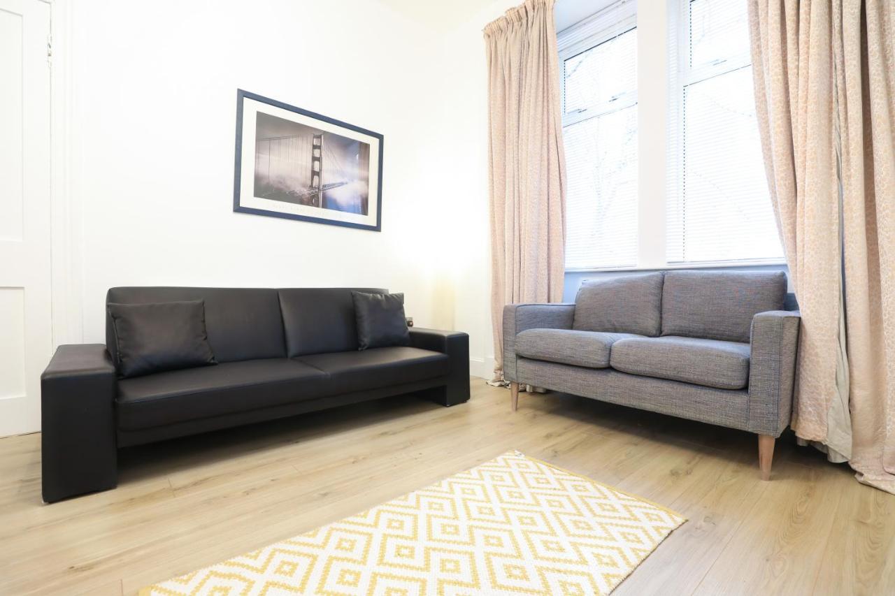 Stunning Modern 3 Bedroom Apartment Edimburgo Esterno foto