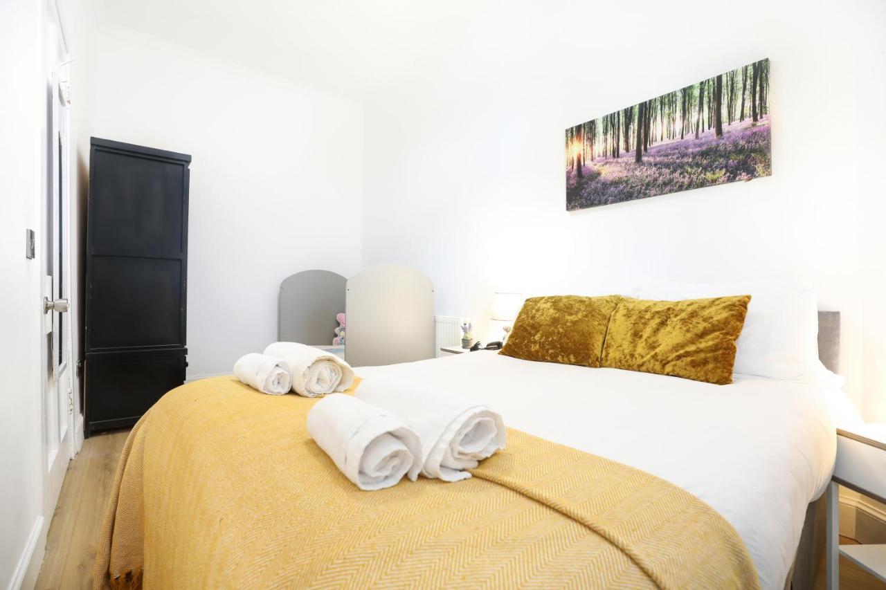 Stunning Modern 3 Bedroom Apartment Edimburgo Esterno foto