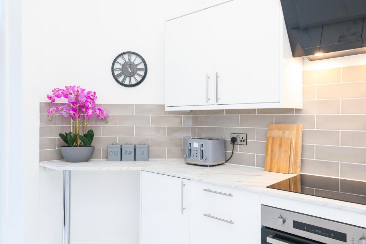 Stunning Modern 3 Bedroom Apartment Edimburgo Esterno foto