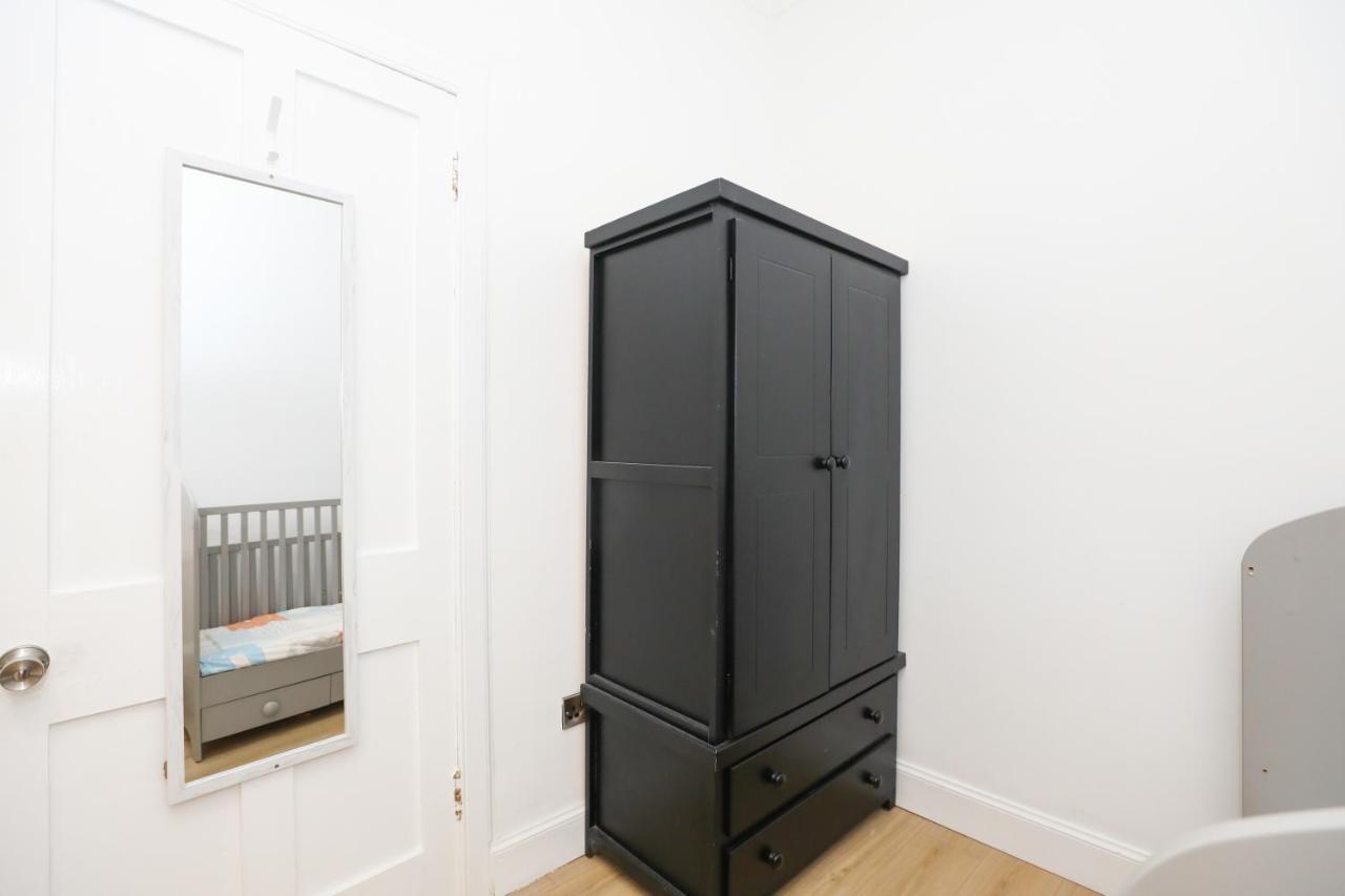 Stunning Modern 3 Bedroom Apartment Edimburgo Esterno foto